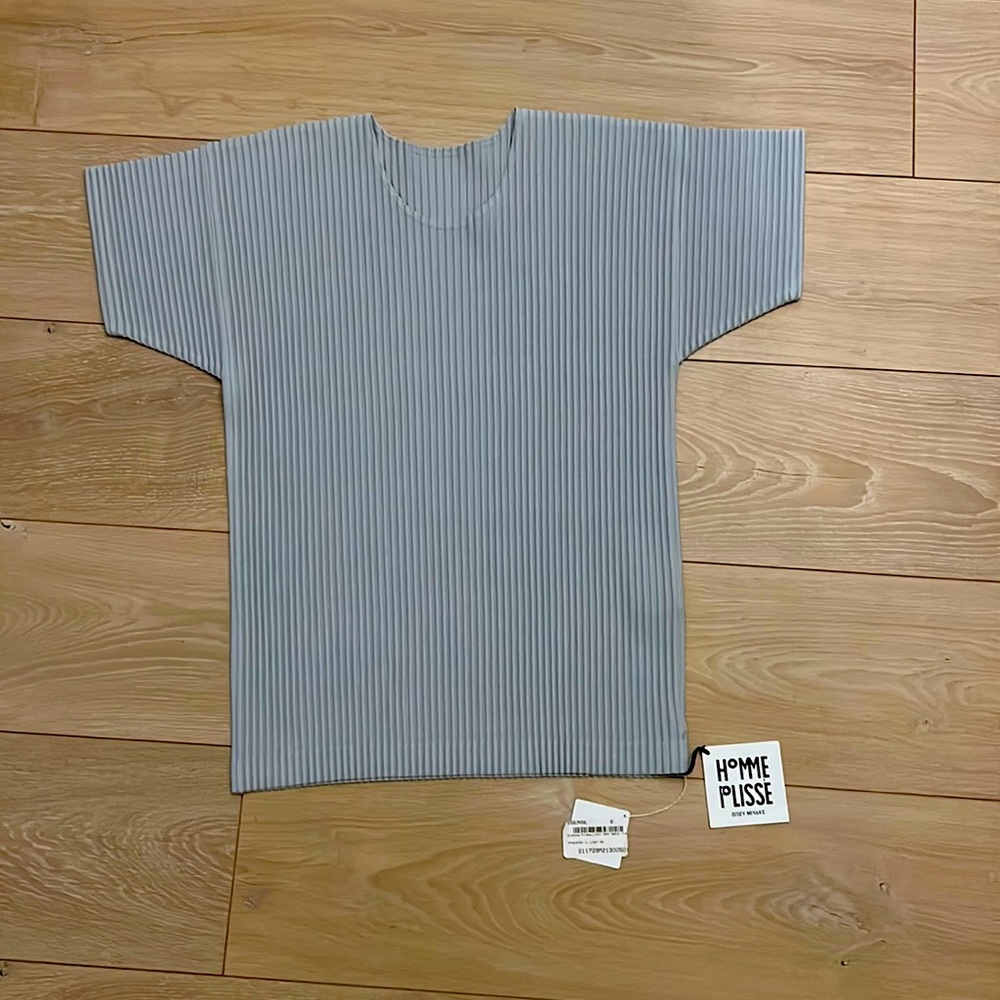 Homme Plisse Issey Miyake grey T shirt